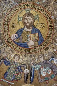 Transept kubbesi: mozaik "Melekler ve baş melekler arasında Blessing Christ Pantocrator", XII yüzyıl, Palatine Şapeli, Kraliyet Sarayı veya Palazzo dei Normanni (Norman Sarayı), Palermo, Sicilya, İtalya (fotoğraf) by Unbekannter Künstler