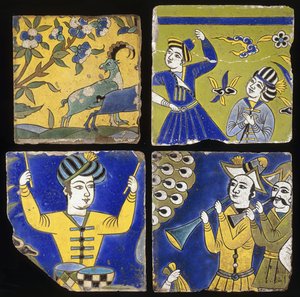 İki dağ keçisini ve müzisyen ve dansçı figürlerini betimleyen dört Safevi cuerda seca çini, c. 1600 by Unbekannt