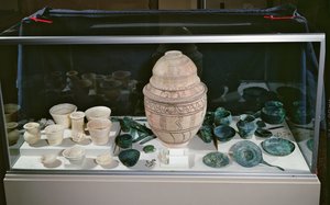 "İstifli Kavanoz", MÖ 2500-2400 (pişmiş toprak, kaymaktaşı, Umman