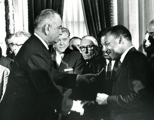 MLK - Oy Hakları Yasası by Benjamin Baud