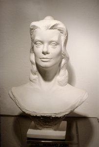 Marianne Catherine Deneuve olarak by Unknown