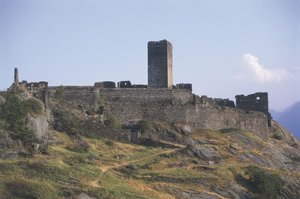 Bir binanın eski harabesi, Castello St. Germain, Montjovet, Valle D