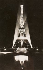 Kartpostal / Eyfel Kulesi / Paris / Seine / Ile de France / Fransa by William M. Timlin