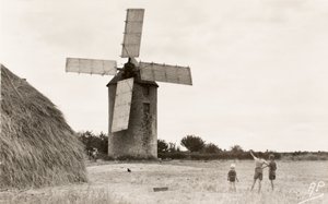 Kartpostal / Moulin de Kervoyal / Finistere / Brittany / Fransa by William M. Timlin