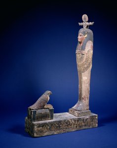 Horus şahinli bir lahitle karşı karşıya kalan bir kutu kaide üzerinde duran Ptah-Soker-Osiris figürü, cenaze nesnesi, Mısır, Ptolemaios Dönemi, c. MÖ 200 (çok renkli ahşap) by Unbekannt