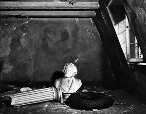İkinci Dünya Savaşı (1939-1945) - İkinci Dünya Savaşı (İkinci Dünya Savaşı veya 2. Dünya Savaşı): Bonn (Almanya) 9 Mart by Unbekannt