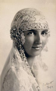Fransa Düşesi Anna düğün kıyafetleri içinde by Unbekannter Künstler