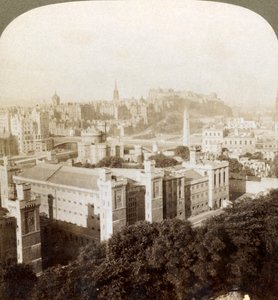 Edinburgh, Calton Hill, S.W. Kaleye, eski mezarlık üzerinde, İskoçya, 1902. by Underwood and Underwood
