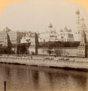 Kremlin, Moskova, Rusya - Eski Çarlarımız orada uyuyor, 1898. by Underwood and Underwood
