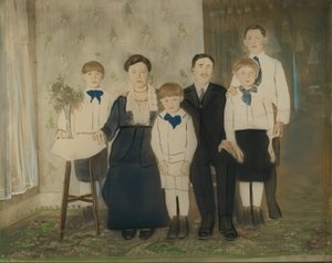 Aile Portresi by Unidentified