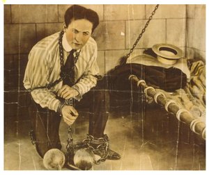 Harry Houdini c.1898 (sepya fotoğrafı) by Unknown