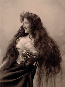 Tiyatro oyuncusu - dramatik aktris by Unknown