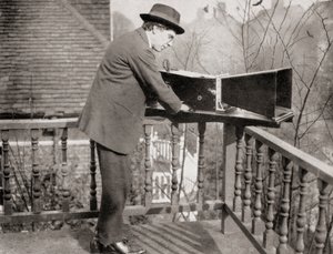 1930