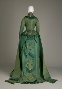 Düğün elbisesi by Unknown artist