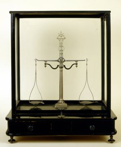 19. yüzyıl eczane ölçeği. by Unknown artist