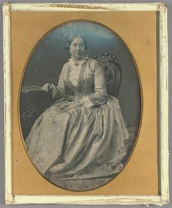 [Uzun, Akıcı Elbiseli Oturan Bir Kadın Portresi] by Unknown artist