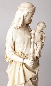 Heykel. Madonna ve Çocuk. Katedral bölümünün dekanı Mgr Cantineau