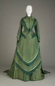 Düğün elbisesi by Unknown artist