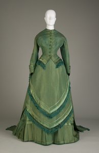 Düğün elbisesi by Unknown artist