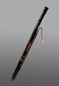Üflemeli çalgı: 18. yüzyıl fagot. Barselona. Müziğin müzesi. by Unknown artist