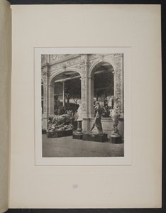 Giriş İtalyan bölümü, İmalat Binası by Unknown photographer