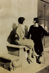  by Unknown photographer