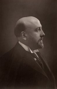 Alexander Campbell Mackenzie (1847-1935) İskoç besteci ve orkestra şefi. Kraliyet Müzik Akademisi Müdürü, Londra (1887-1924). (woodbury tipi)