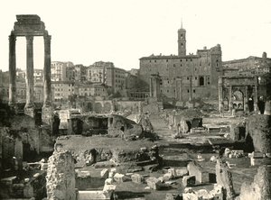 Forumun genel görünümü, Roma, İtalya, 1895. by W and S Ltd
