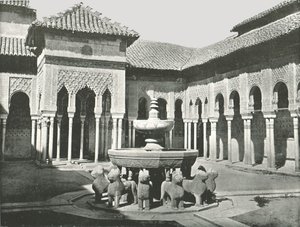 Aslanlar Mahkemesi, Alhambra, Granada, İspanya, 1895. by W and S Ltd