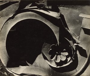 Kalay Kalıntısı by Walker Evans