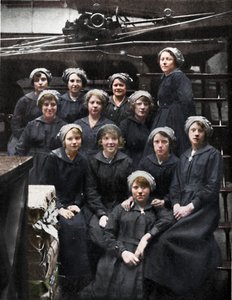 Çocuklar Eve Dönünceye Kadar, 1917 by Watson and Viney Hazell