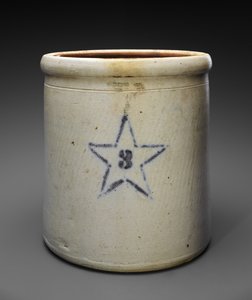Üç Galon Güveç, c. 1909-1915 (kalıplanmış kobaltlı bristol-sırlı taş eşya) by Weller and Wagner Co. Newton