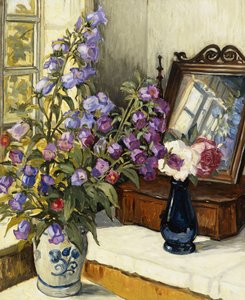 Bir Tuvalet Masasında Foxgloves ve Güller by Wilfred Peter Glud