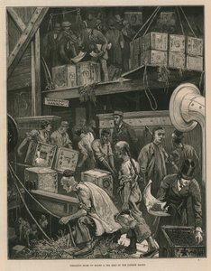 Londra rıhtımında bir çay gemisinde toplu kırma (gravür) by William Bazett Murray