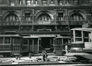Otel Astor, c.1910-21 by William Davis Hassler