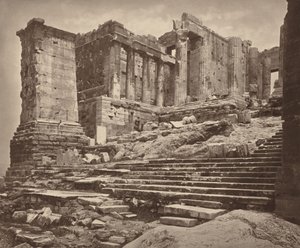 Güneybatıdan Propylaea