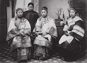 Çinli Kadınlar, c.1880 (albüm baskısı)