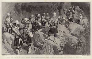Dargai Savaşı'ndan sonra Gordon Highlanders, Öldürülen ve Yaralanan Gurkaları Eylem Sahnesinden indiriyor