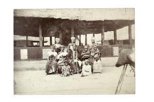 Yerli Chiefs ve Harem, Mendi arazisi (jelatin gümüş baskı) by William Turnbull Balmer