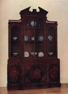 Maun Cam Önlü Kasa, c1760 by William Vile