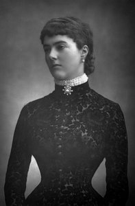 Georgiana, Dudley Kontesi, 1890. by William and Daniel Downey