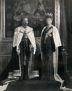 Kral George V ve Kraliçe Mary, Parlamentonun ilk açılışlarında, 6 Şubat 1911, 1951. by William and Daniel Downey