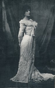 Bayan Lena Ashwell, 1900 by William and Daniel Downey