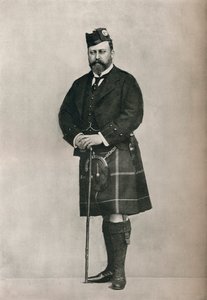 Highland kostümlü Galler Prensi, c1886 1910 by William and Daniel Downey
