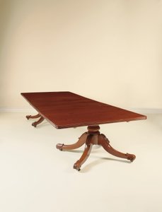 İrlandalı George IV iki ayaklı yemek masası, c.1825 (maun) by Williams and Gibton (attr. to) Mack