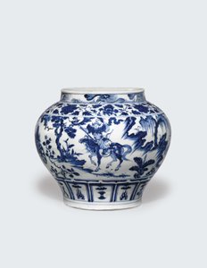 Beyaz ve Mavi Guan, 14. yüzyıl ortası (seramik) by Yuan Dynasty Chinese School