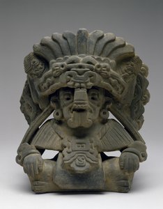 Oturmuş Ata ile Urn, MS 600-900 (kaymalı toprak kap)