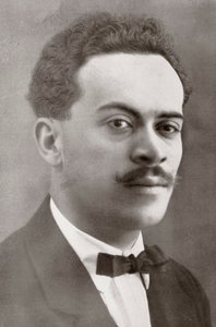Rafael Millán Picazo (1893 -1957), La Esfera