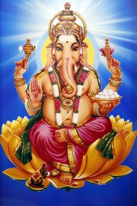Shiva Hindu tapınağı. Ganesha veya Ganapati: fil başlı Hindu tanrısı.