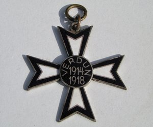Verdun savaşını anmak için Verdun haçı
